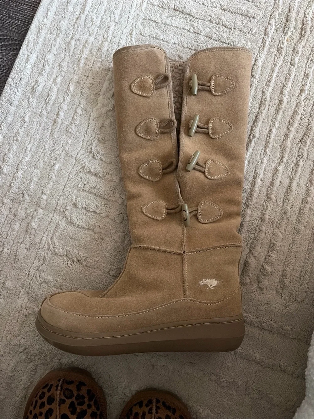 Rocket Dog Boots Size 6 Tan